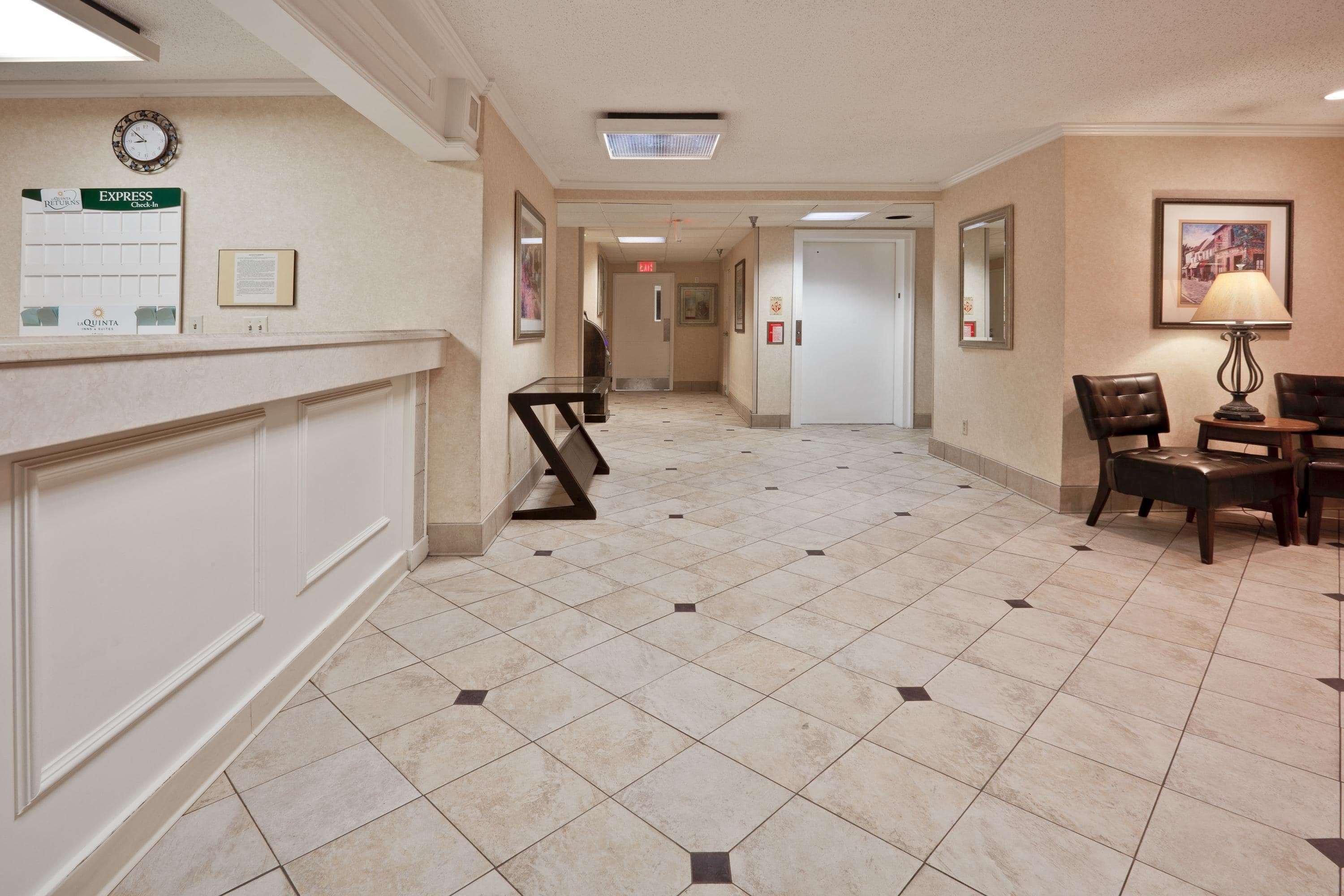 La Quinta By Wyndham Tampa Fairgrounds - Casino Hotel Mango Kültér fotó